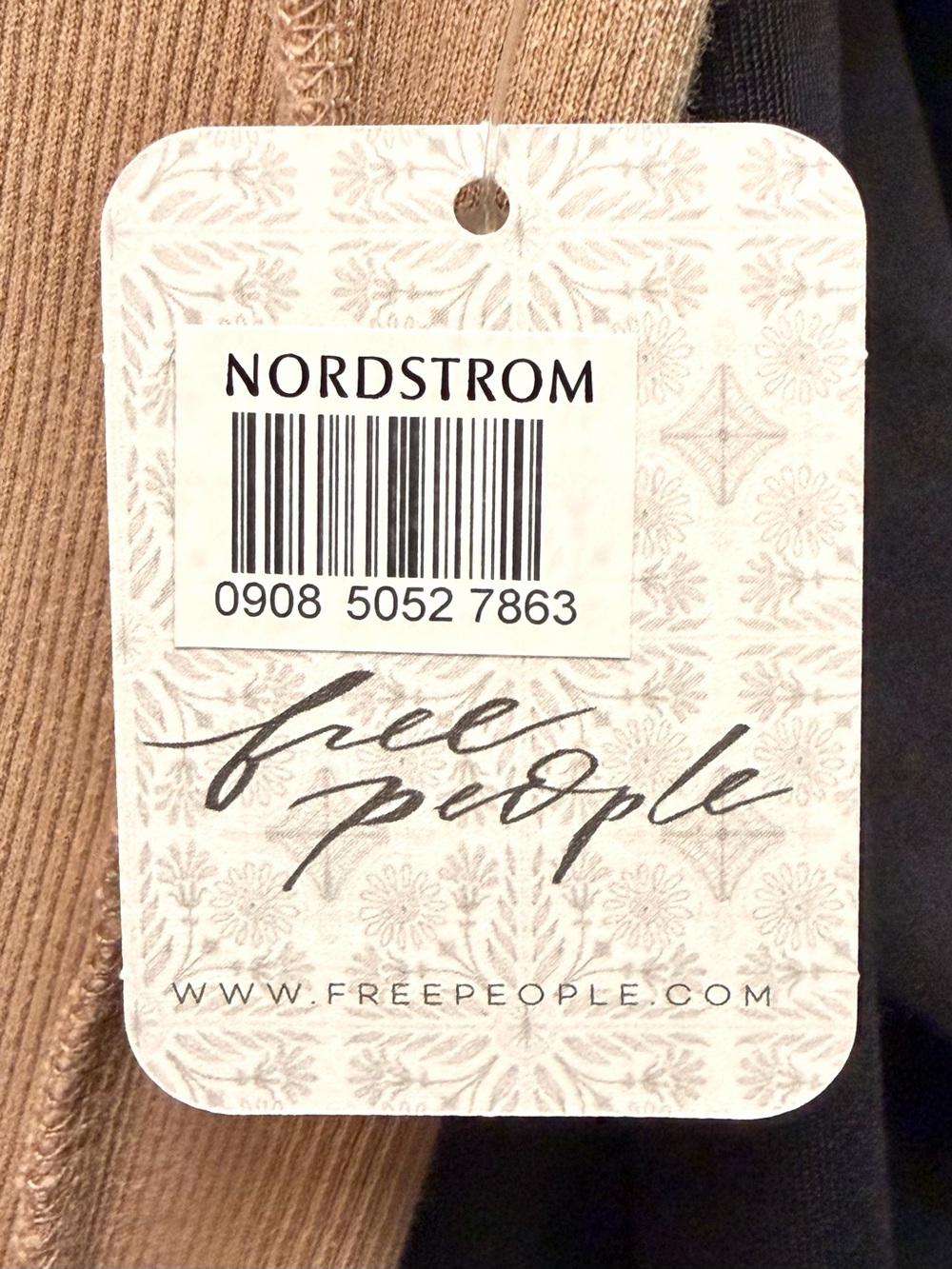 Free People Ever Had Tee NWT Size M We The Free Top Macchiato Brown Tan - Picture 5 of 7